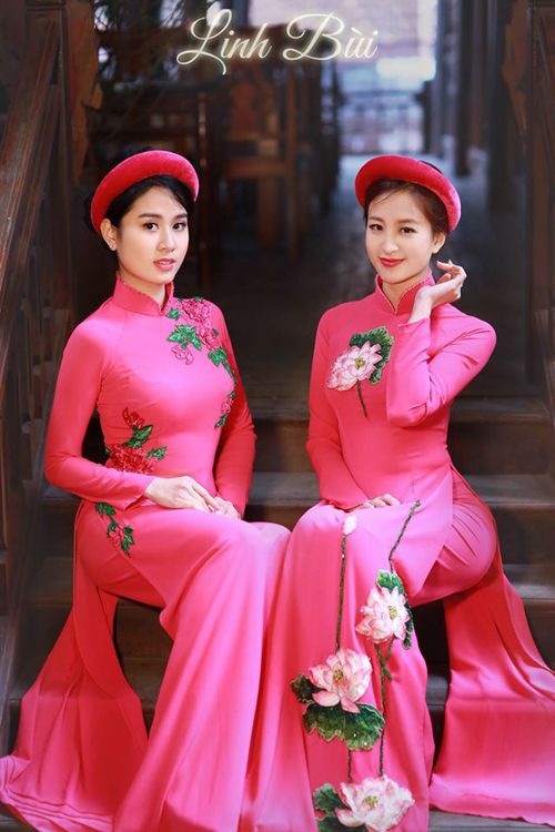 Những tà áo dài gam màu hồng đầy duyên dáng