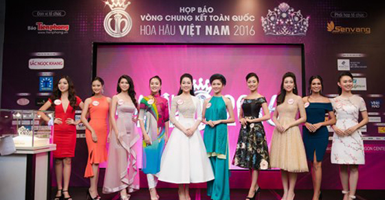 Buổi họp báo còn có sự xuất hiện của 30 gương mặt xuất sắc bước vào vòng chung kết HHVN 2016.