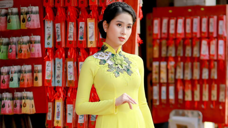 Những điều không phải ai cũng biết về ý nghĩa áo dài truyền thống Việt Nam