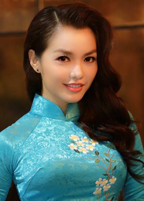 Nàng Hơn Hồng Kim Hạnh diện áo dài khoe vẻ đẹp ngọt ngào 9